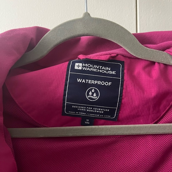 Pink mountain warehouse rain jacket - Picture 2 of 3